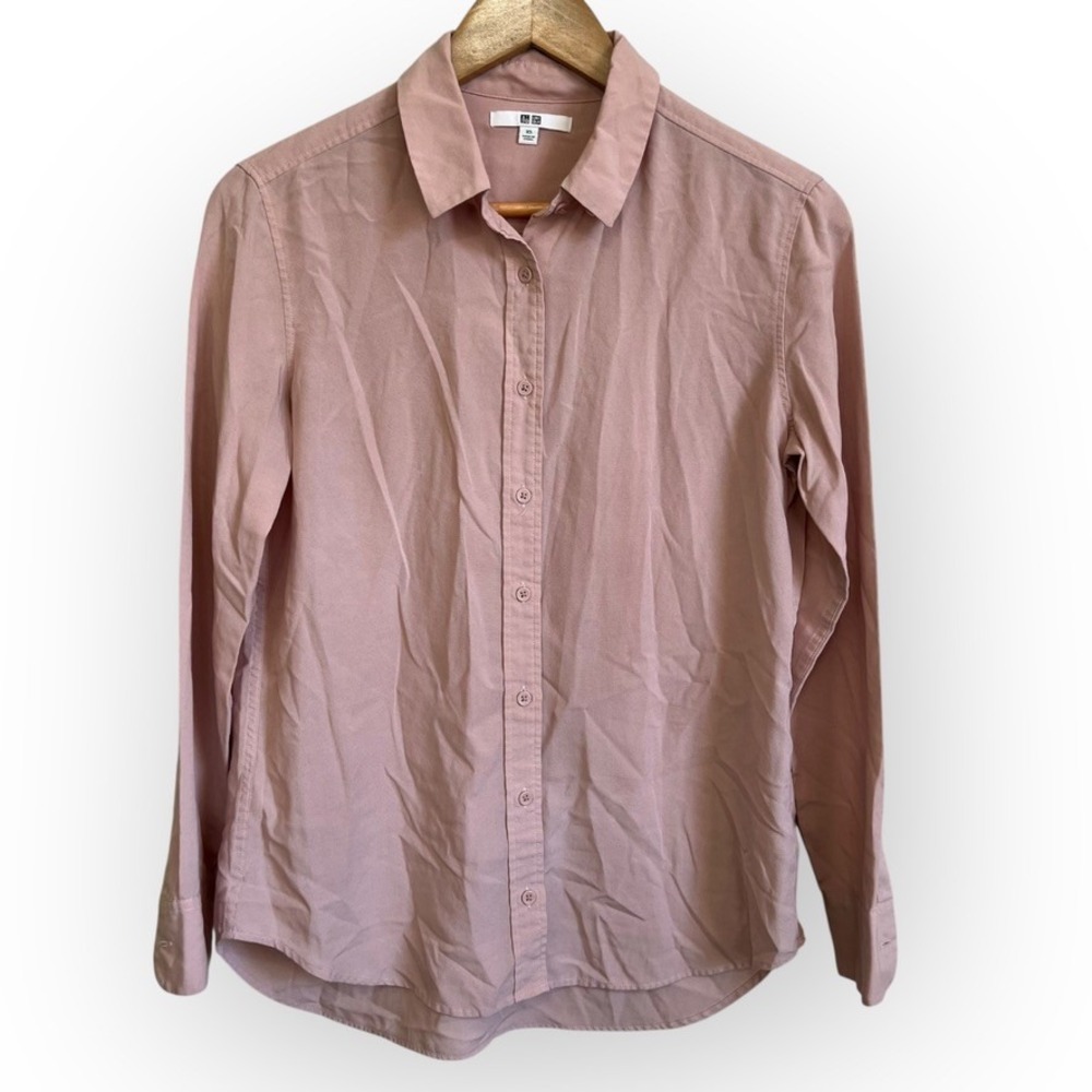 Uniqlo Pink Rayon Blend Button Down Shirt XS Long Sleeve Blouse Soft Workwear